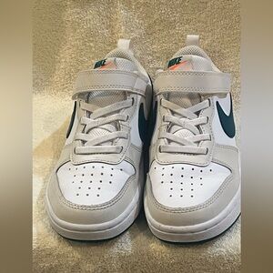 Kids Nike White, Cream, Orange and Teal Sneakers